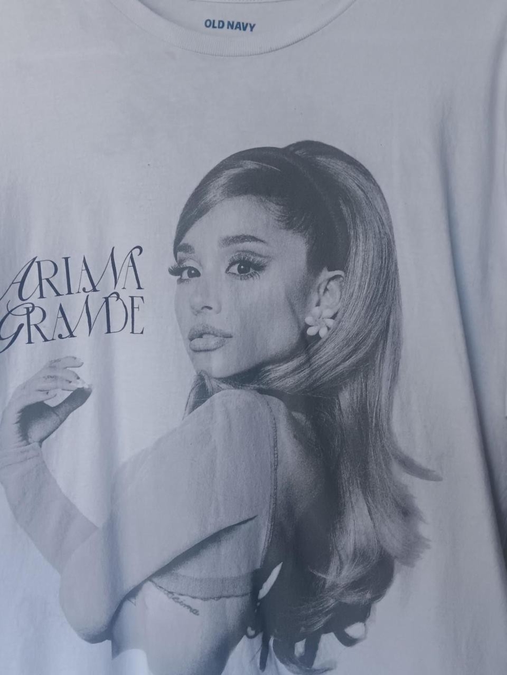 Old Navy Ariana GrandeWhite Graphic Crew Neck Tee And Pjs
